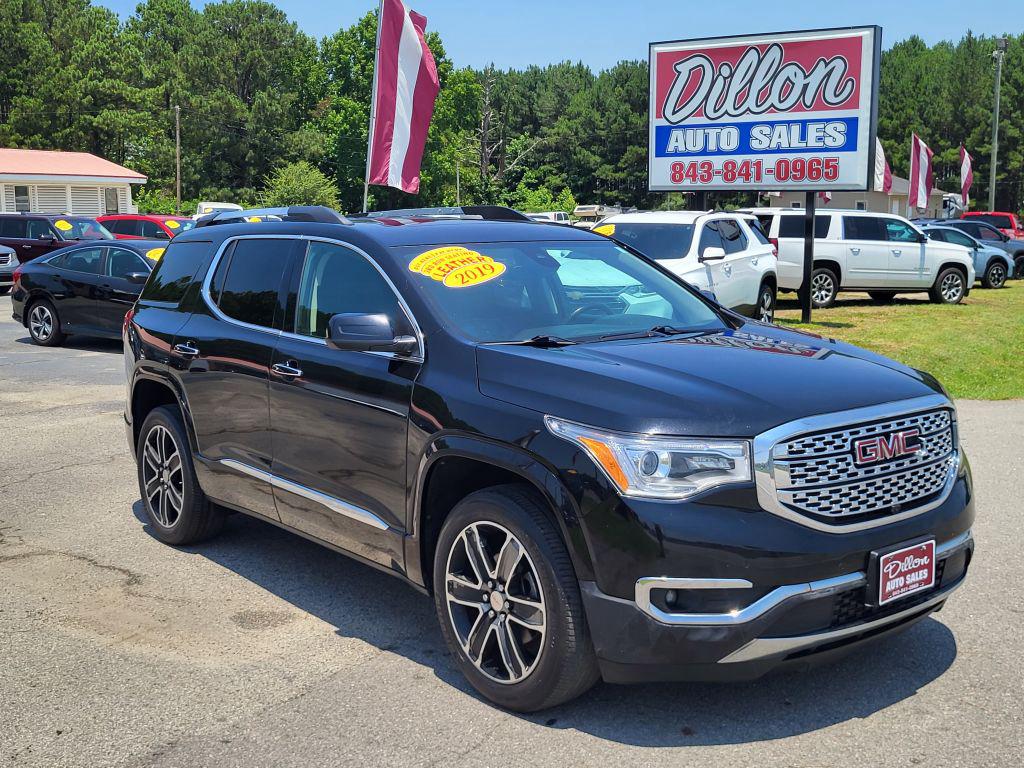2019 GMC Acadia Denali's photo