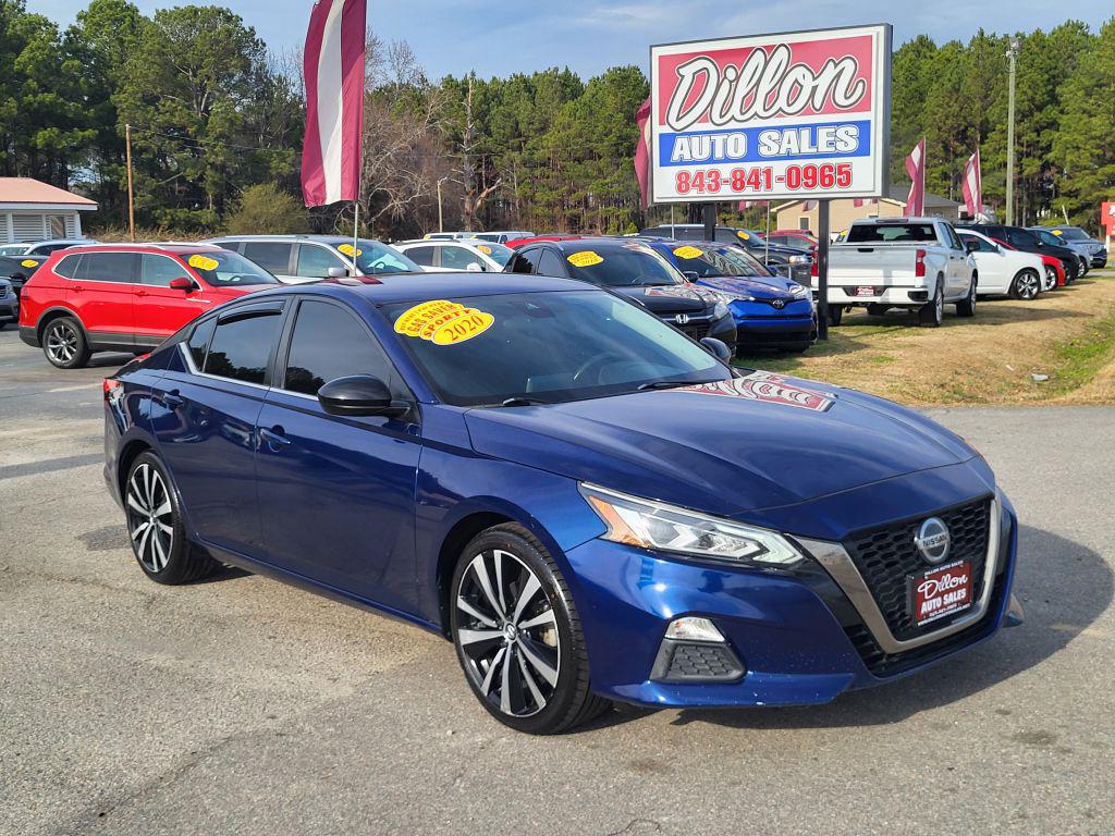 2020 Nissan Altima SR's photo