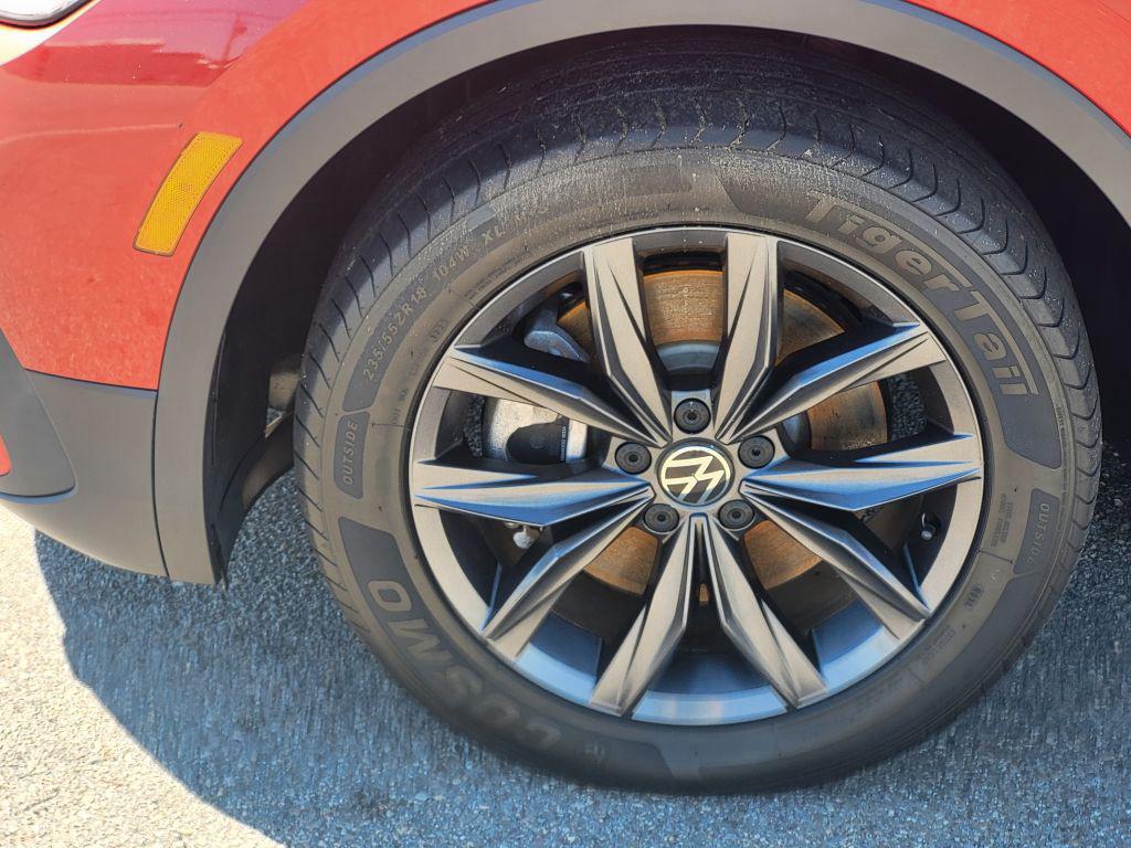 Volkswagen Tiguan photo 8