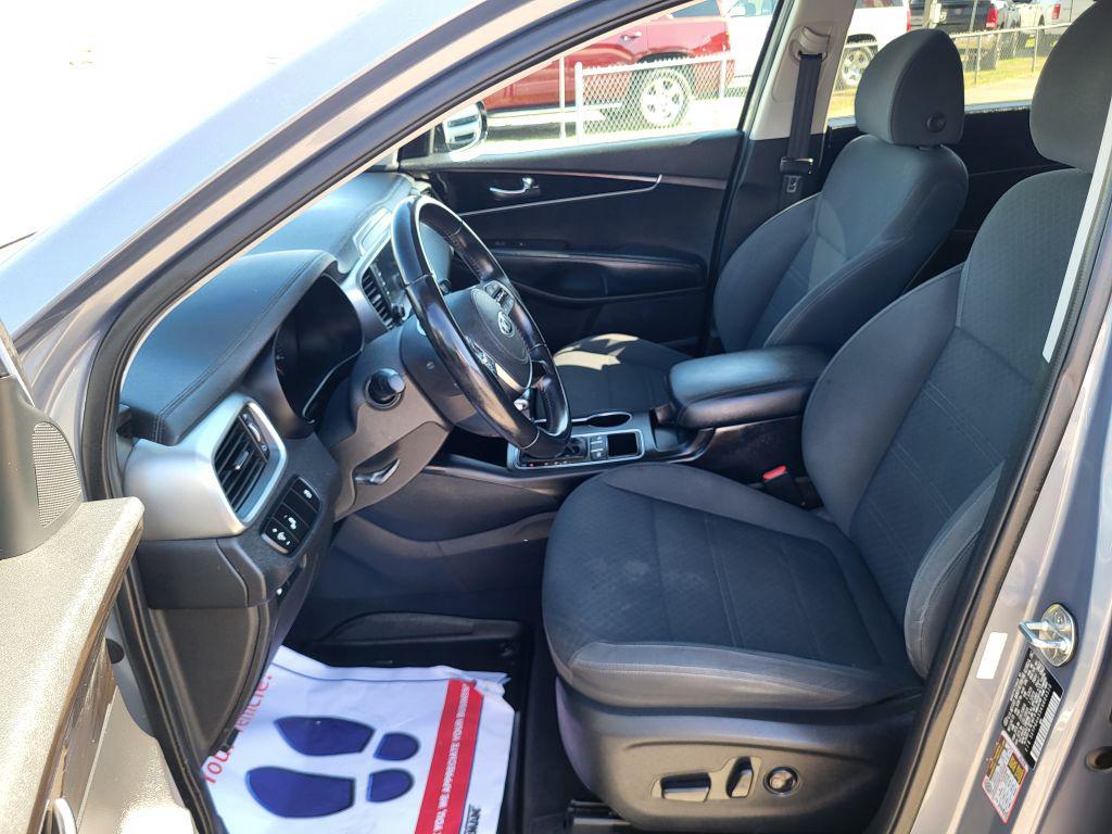 Kia Sorento photo 10