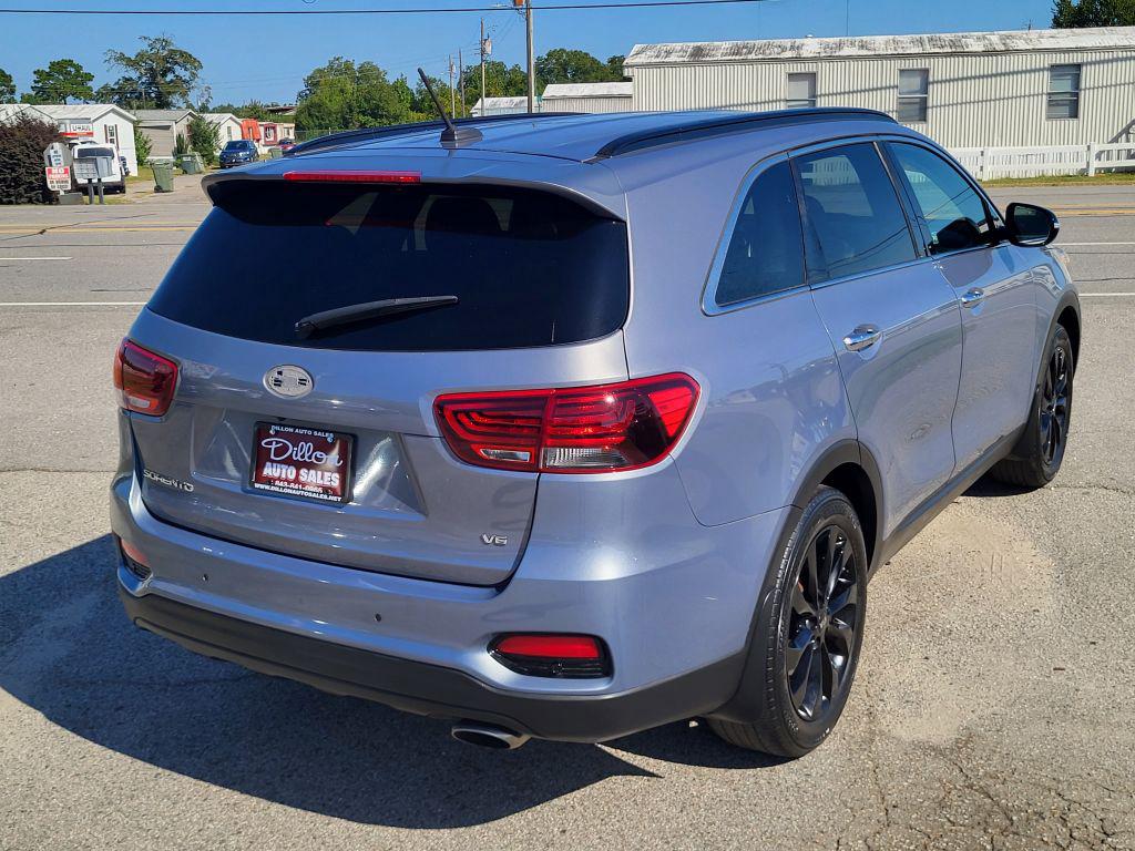Kia Sorento photo 2