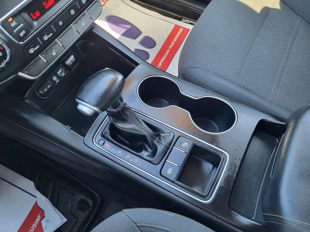 Kia Sorento photo 17