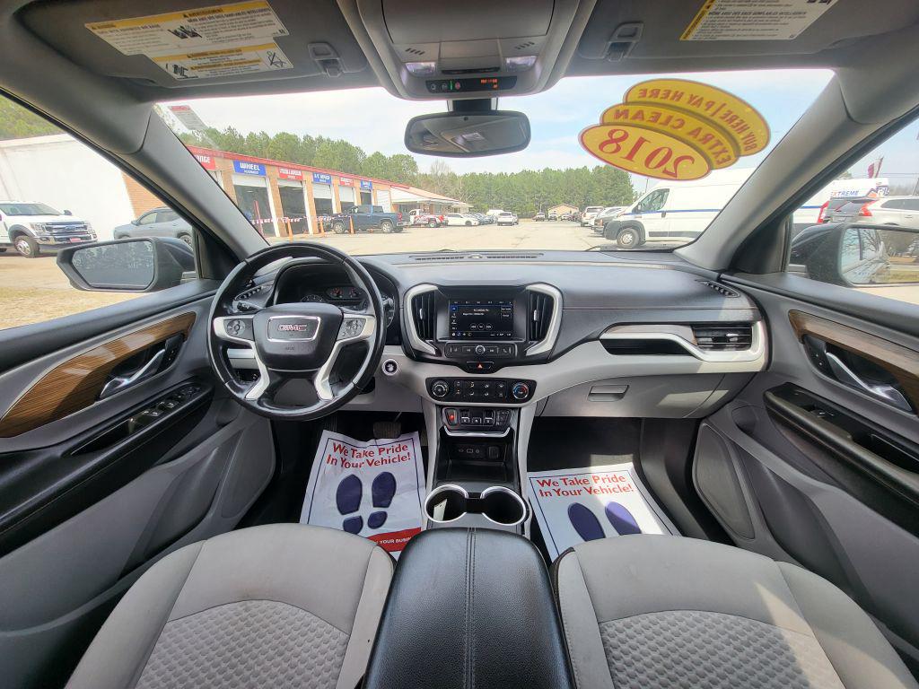 GMC Terrain photo 14